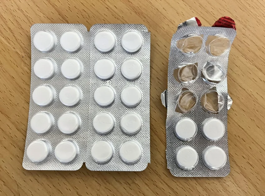 グリコメット500mgの錠剤といくつか使用しているシート