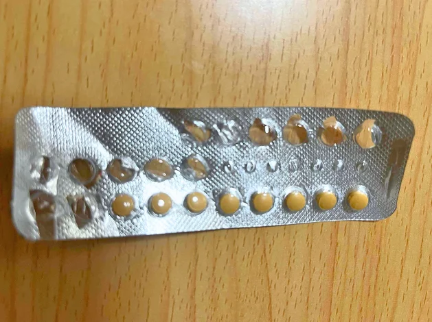 トリキュラーの錠剤を大半使用済みのシート