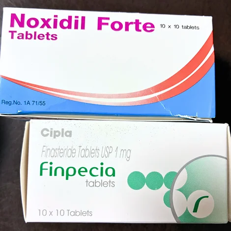 ノキシジル タブレット フォルテ（Noxidil Tablets Forte）とフィンペシア（Finpecia）の箱