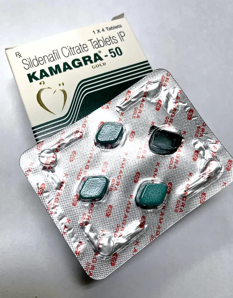 カマグラゴールド(KAMAGRA GOLD)50mgの箱と3錠が入ったシート