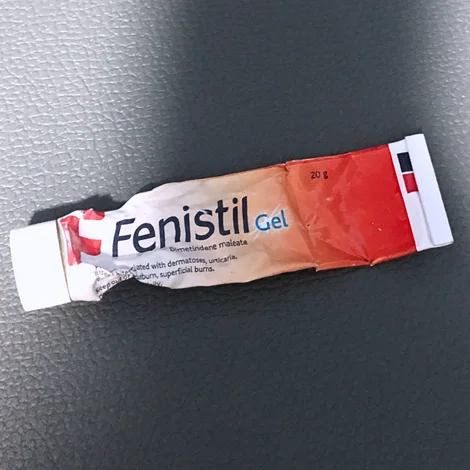 フェニスティルジェル(Fenistil Gel)の使用途中チューブ