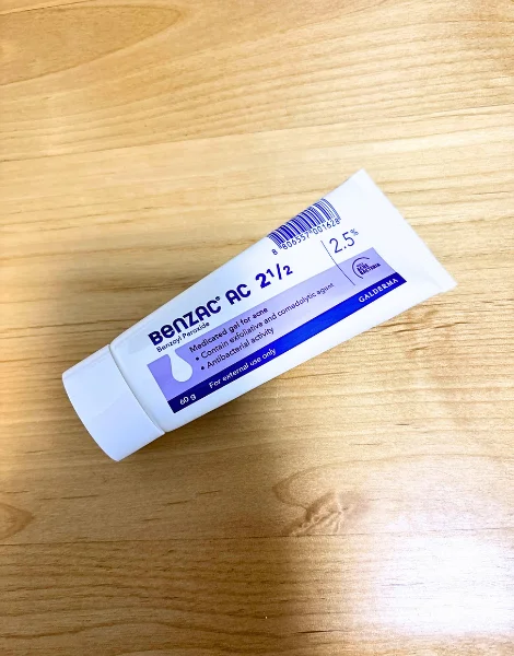 ベンザックACジェル(BENZAC AC GEL) 2.5%のチューブ
