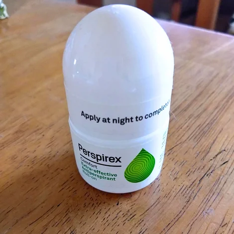 パースピレックス(Perspirex)Comfortのロールオンボトル