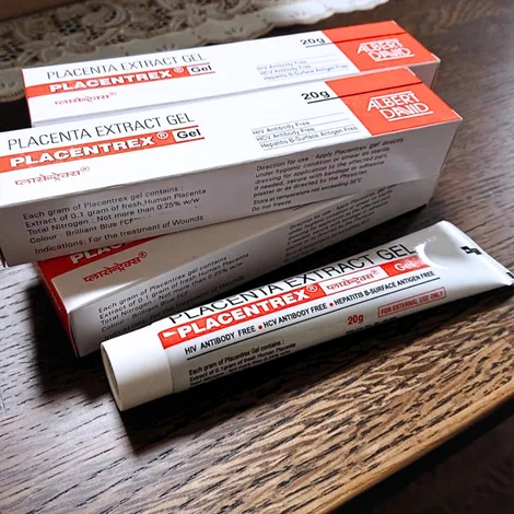 プラセントレックスジェル（PLACENTREX Gel / ヒトプラセンタジェル）の箱とチューブ