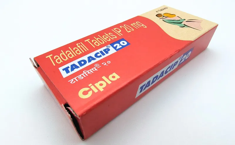 タダシップ（TADACIP）20mgの箱を斜め上から撮影した写真