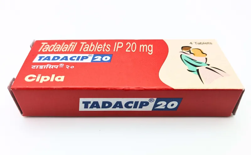 タダシップ（TADACIP）20mgの箱を正面の斜め上から撮影した写真