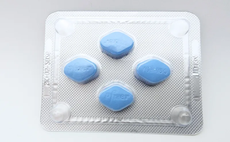 バイアグラ（VIAGRA）100mgの4錠が入ったシート
